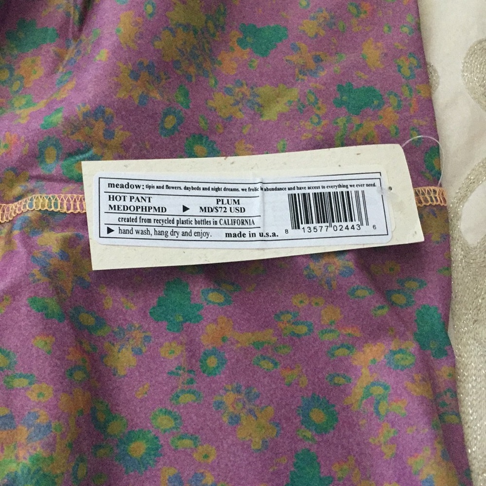 Sold now {NWT} teeki meadow hotpant - Picture 7 of 8